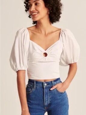 Abercrombie & Fitch White Puff-Sleeve Crop Top with Ring Accent